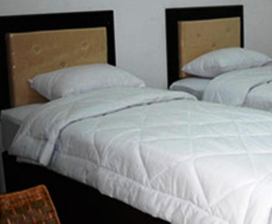 Hotel Sinar Tambolaka Waingapu Bilik gambar